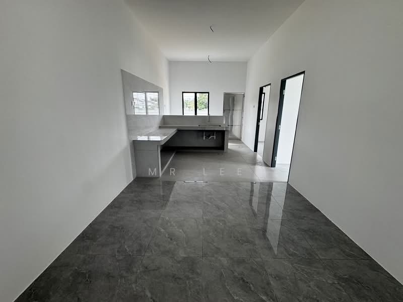 1-storey Terraced House for Sale in Simpang Pulai (Perak) - Mr Lee - Kitchen - PropertyGuru.com.my