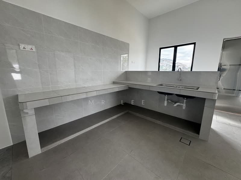 1-storey Terraced House for Sale in Simpang Pulai (Perak) - Mr Lee - Kitchen - PropertyGuru.com.my
