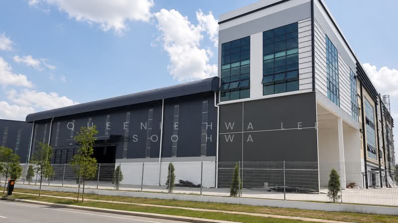 Semi-D Factory for Sale in Puncak Alam (Selangor) - Queenie Hwa Lee Soo Hwa - Exterior - PropertyGuru.com.my