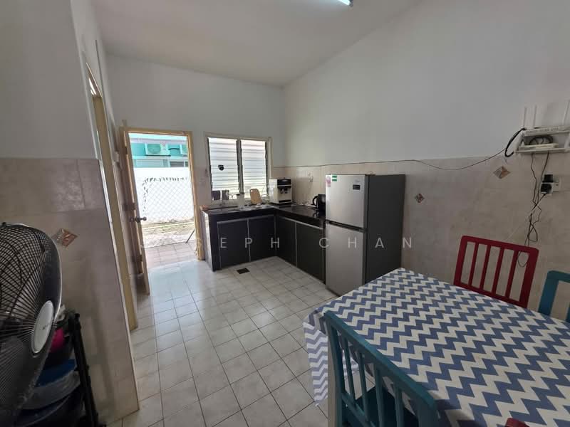 2-storey Terraced House for Sale in Setia Alam (Selangor) - Joseph Chan - Kitchen - PropertyGuru.com.my