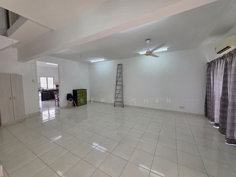 Rumah Teres 2 Tingkat untuk Dijual di Alam Nusantara (Setia Alam) - Joseph Chan - Living Room - PropertyGuru.com.my