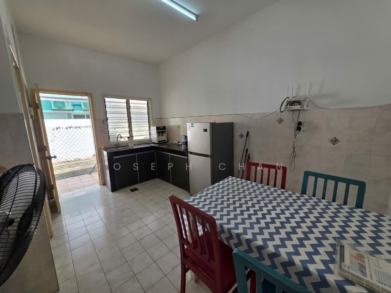 Rumah Teres 2 Tingkat untuk Dijual di Alam Nusantara (Setia Alam) - Joseph Chan - Kitchen - PropertyGuru.com.my