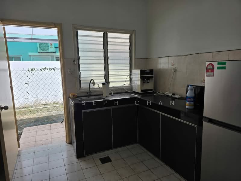 Rumah Teres 2 Tingkat untuk Dijual di Alam Nusantara (Setia Alam) - Joseph Chan - Kitchen - PropertyGuru.com.my