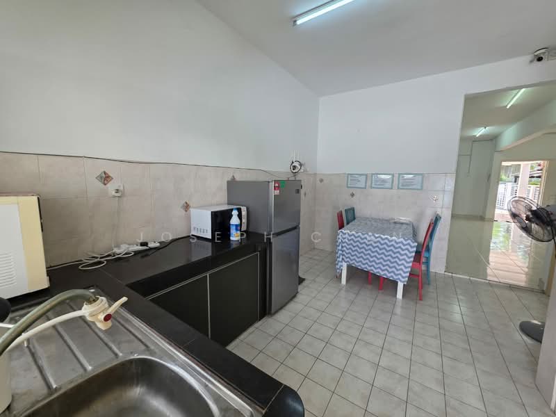 Rumah Teres 2 Tingkat untuk Dijual di Alam Nusantara (Setia Alam) - Joseph Chan - Kitchen - PropertyGuru.com.my