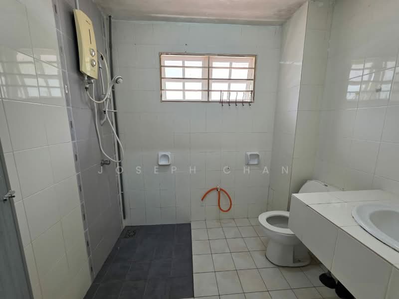 Rumah Teres 2 Tingkat untuk Dijual di Alam Nusantara (Setia Alam) - Joseph Chan - Bathroom - PropertyGuru.com.my