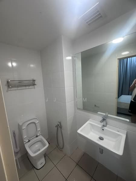 Servis Apartment untuk Disewa di Parc 3 - JJ Lim - Bathroom - PropertyGuru.com.my