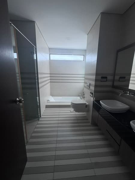 Rumah Berkembar untuk Disewa di East Ledang (Iskandar Puteri (Nusajaya)) - Tony Lim - Bathroom - PropertyGuru.com.my