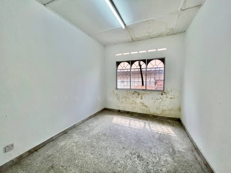 Terraced House for Sale in Taman Cuepacs (Cheras) - Tengku Zairi - PropertyGuru.com.my