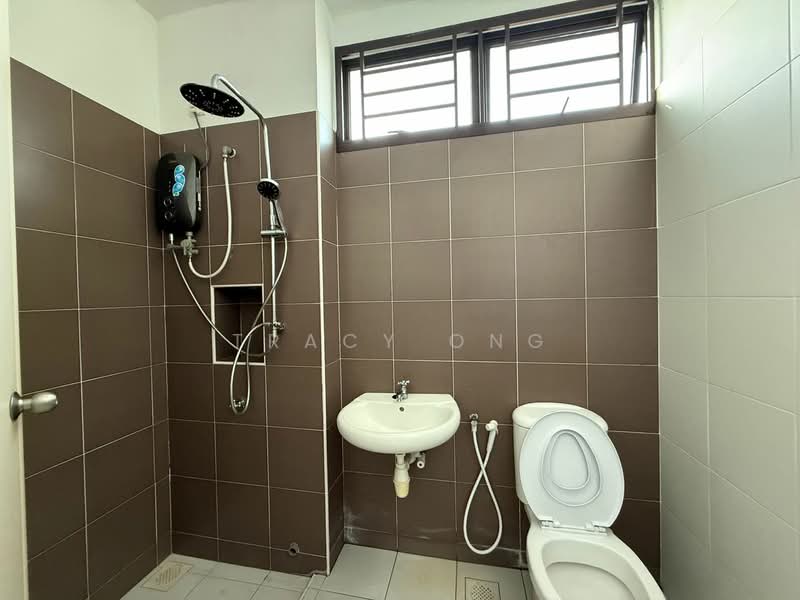 Rumah Berkembar untuk Dijual di Taman Adda Heights (Tebrau) - Tracy Ong - Bathroom - PropertyGuru.com.my