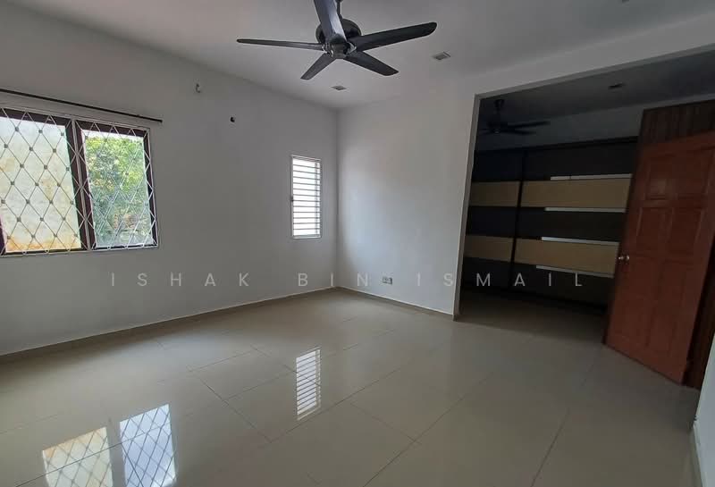Rumah Teres 2 Tingkat untuk Dijual di Shah Alam (Selangor) - Ishak Bin Ismail - Interior - PropertyGuru.com.my