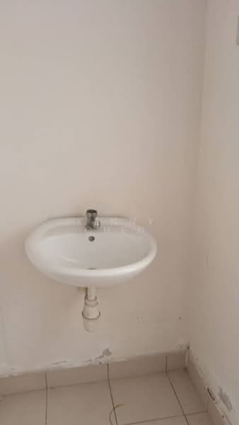 2.5-storey Terraced House for Sale in Taman Tasik Prima (Puchong) - Kenny Chen - Bathroom - PropertyGuru.com.my