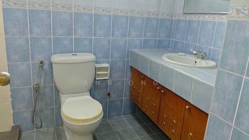 Kondominium untuk Disewa di Angkasa Impian 2 - Ann Ong - Bathroom - PropertyGuru.com.my