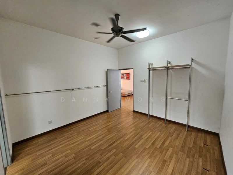 Rumah Berkembar untuk Dijual di Anggun 2 Residence (Rawang) - Danny Wong - Bedroom - PropertyGuru.com.my