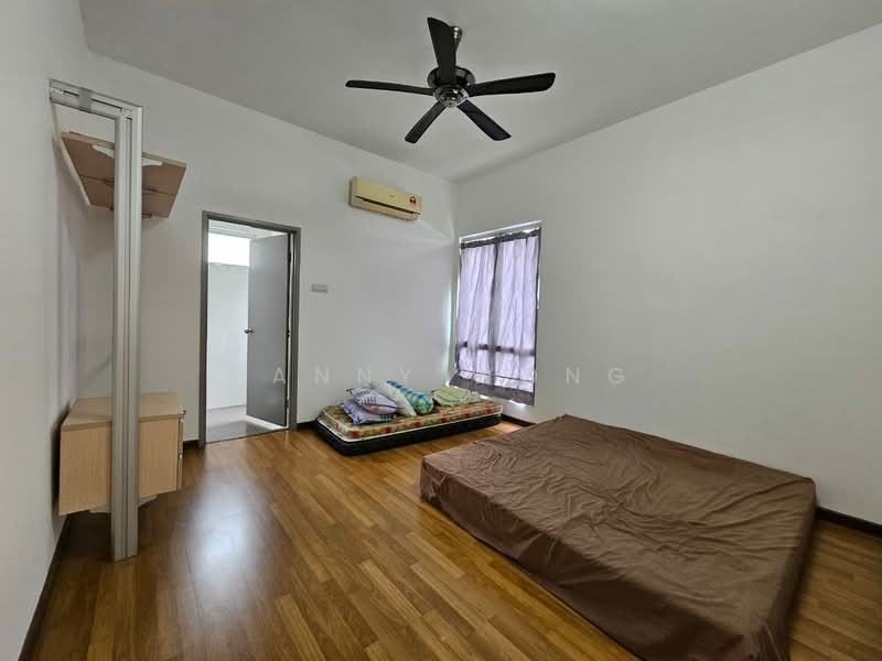Rumah Berkembar untuk Dijual di Anggun 2 Residence (Rawang) - Danny Wong - Bedroom - PropertyGuru.com.my