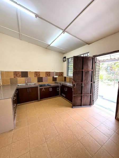 2-storey Terraced House for Sale in Taman Melawati (Ulu Kelang) - Cik Maya Abdul - Kitchen - PropertyGuru.com.my