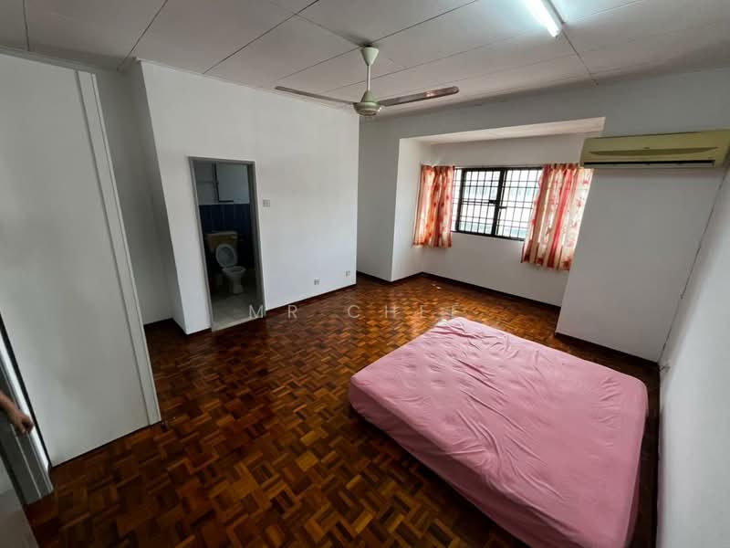 Terraced House for Sale in Taman Pakatan Jaya (Tambun) - Mr Chee - Bedroom - PropertyGuru.com.my