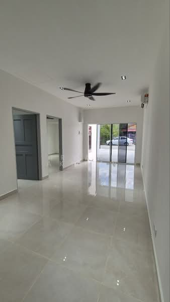 Rumah Teres 1 Tingkat untuk Dijual di Pjs 7 (Sunway) - Iryani Akhwan - Living Room - PropertyGuru.com.my