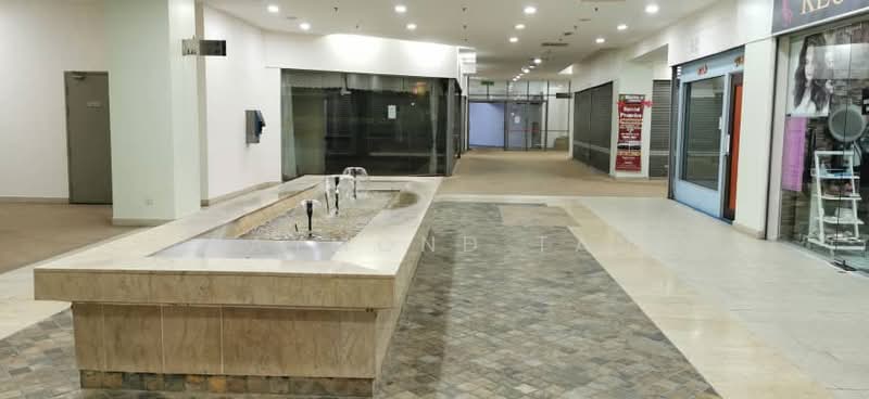 Pejabat untuk Disewa di Petaling Jaya (Selangor) - Raymond Tan - Corridor - PropertyGuru.com.my