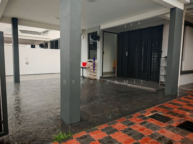 Semi-Detached House for Rent in Shah Alam (Selangor) - Amsyar Jamil - PropertyGuru.com.my
