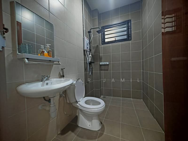 Semi-Detached House for Rent in Shah Alam (Selangor) - Amsyar Jamil - PropertyGuru.com.my