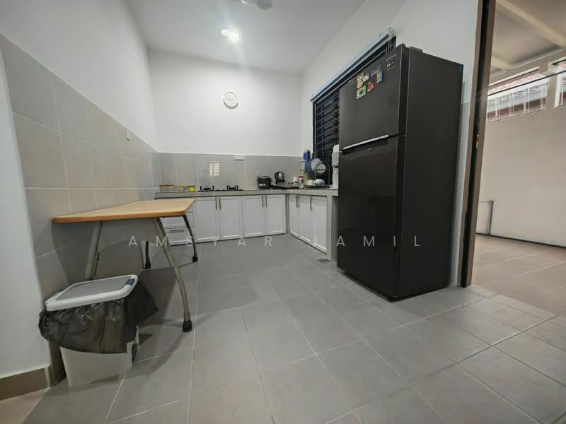 Semi-Detached House for Rent in Shah Alam (Selangor) - Amsyar Jamil - PropertyGuru.com.my