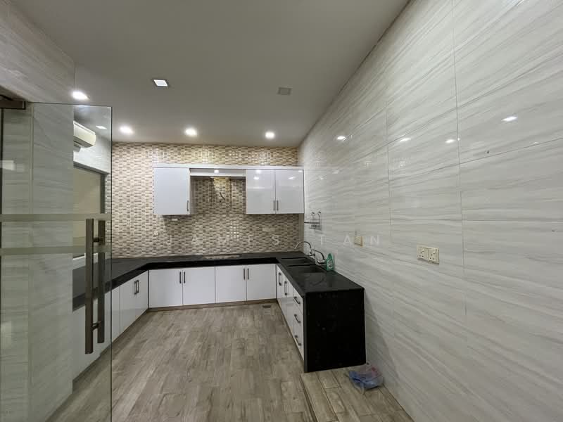 Semi-Detached House for Sale in Subang Bestari (Shah Alam) - James Tan - Kitchen - PropertyGuru.com.my