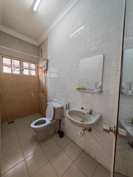 Rumah Teres untuk Dijual di Bandar Bukit Puchong (Puchong) - Yoke Leng Sew - Bathroom - PropertyGuru.com.my