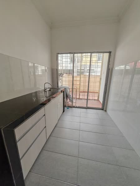 Rumah Teres untuk Dijual di Bandar Bukit Puchong (Puchong) - Yoke Leng Sew - Kitchen - PropertyGuru.com.my
