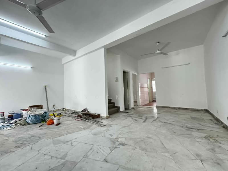 2-storey Terraced House for Sale in Taman Wawasan (Puchong) - Jayden Lee - Living Room - PropertyGuru.com.my