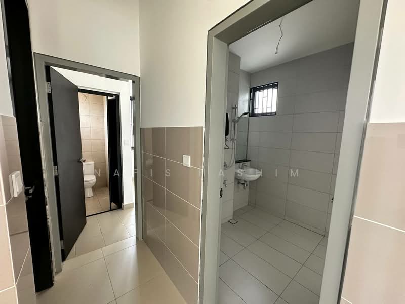 Rumah Teres 2 Tingkat untuk Dijual di Elmina (Shah Alam) - Nafis Hashim - Bathroom - PropertyGuru.com.my