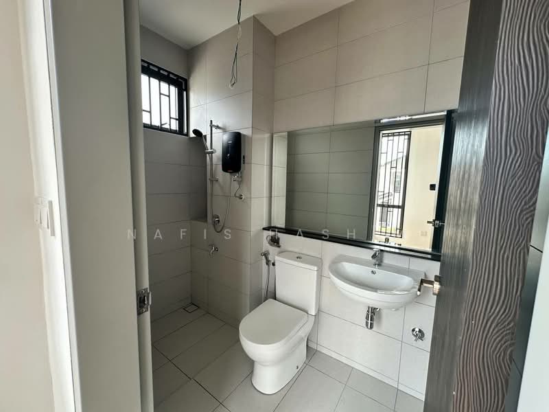 Rumah Teres 2 Tingkat untuk Dijual di Elmina (Shah Alam) - Nafis Hashim - Bathroom - PropertyGuru.com.my