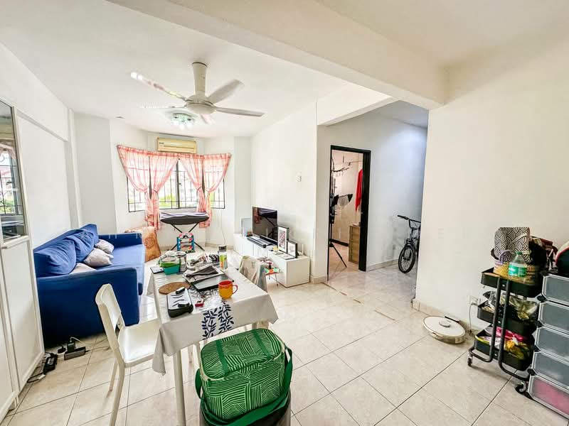 Apartment for Sale at Pangsapuri Carlina - Ahmad Fikri Amer Hamzah - Living Room - PropertyGuru.com.my