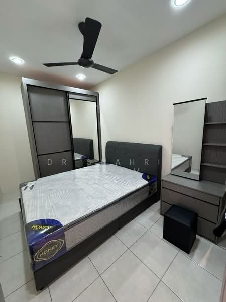 Pangsapuri untuk Dijual di Harmoni Elmina 1 @ City Of Elmina - Dr Shahril Nizam - Bedroom - PropertyGuru.com.my