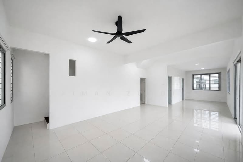 Rumah Teres untuk Dijual di Nilai (Negeri Sembilan) - AIMAN ZUHDI - PropertyGuru.com.my