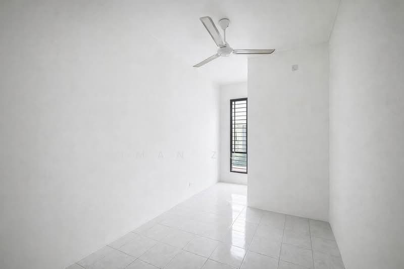 Rumah Teres untuk Dijual di Nilai (Negeri Sembilan) - AIMAN ZUHDI - PropertyGuru.com.my
