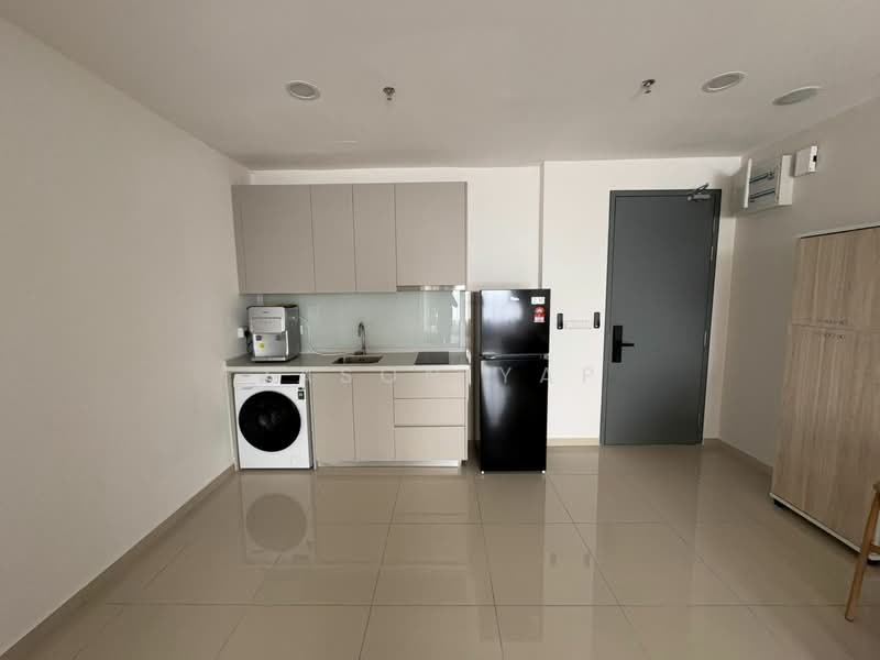 Servis Apartment untuk Disewa di BeCentral @ i-City - Jason Yap - Kitchen - PropertyGuru.com.my