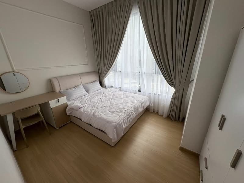 Servis Apartment untuk Disewa di BeCentral @ i-City - Jason Yap - Bedroom - PropertyGuru.com.my