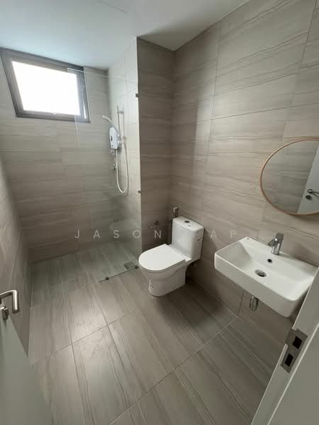 Servis Apartment untuk Disewa di BeCentral @ i-City - Jason Yap - Bathroom - PropertyGuru.com.my