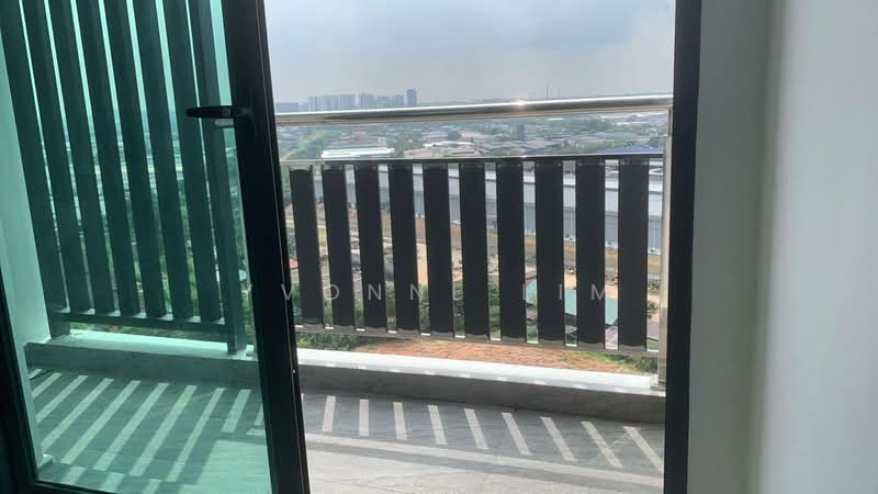 Servis Apartment untuk Dijual di KSL Residence 2 @ Kangkar Tebrau - Yvonne Lim - Balcony - PropertyGuru.com.my