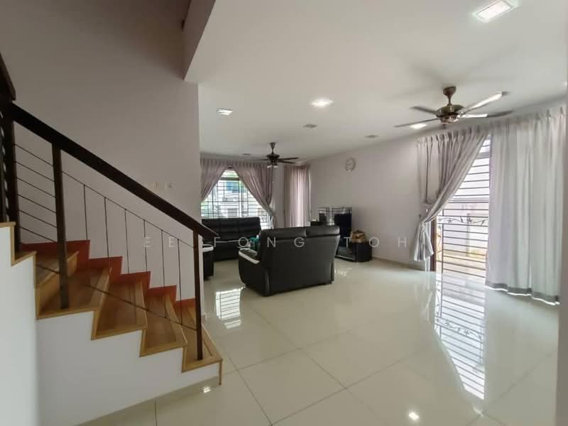 Cluster House for Sale in Taman Sri Pulai Perdana (Skudai) - Ee Fong Toh - Living Room - PropertyGuru.com.my