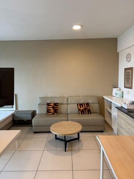Servis Apartment untuk Disewa di Evo Soho Suite - Kamil Radzuan - Living Room - PropertyGuru.com.my