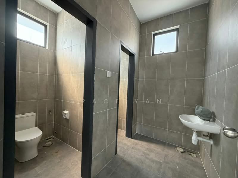 Kilang untuk Disewa di Johor Bahru (Johor) - Grace Yan - Bathroom - PropertyGuru.com.my