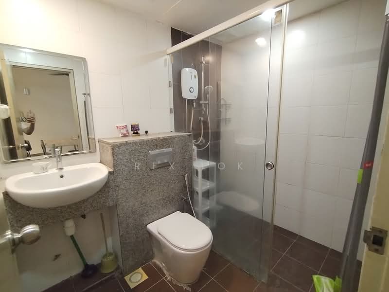 Servis Apartment untuk Disewa di Pacific Place - Rex Lok - Bathroom - PropertyGuru.com.my
