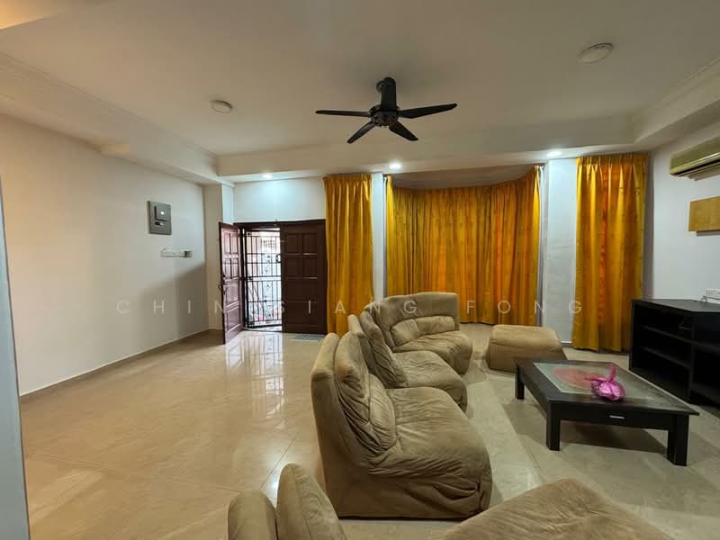 Rumah Teres 2 Tingkat untuk Dijual di Taman Semabok Permai (Semabok) - Chin Siang Fong - Living Room - PropertyGuru.com.my