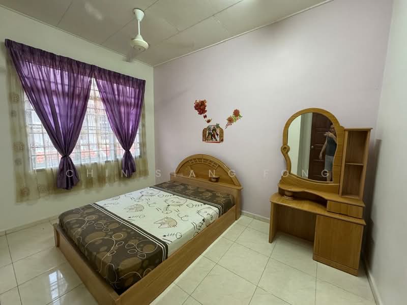Rumah Teres 2 Tingkat untuk Dijual di Taman Semabok Permai (Semabok) - Chin Siang Fong - Bedroom - PropertyGuru.com.my
