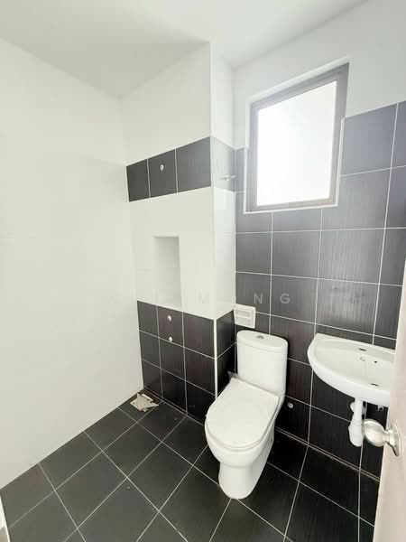 2-storey Terraced House for Sale in Ulu Tiram (Johor) - Wil Mong - Bathroom - PropertyGuru.com.my