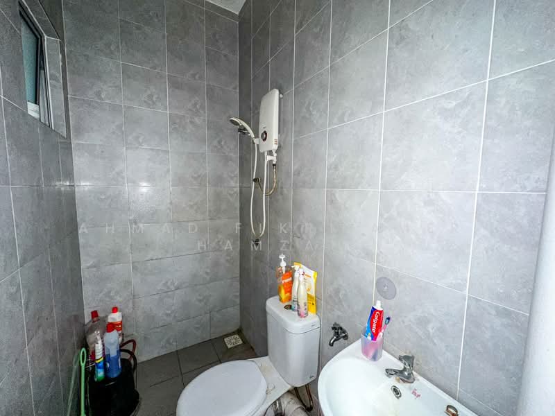 Apartment for Sale at Vesta View - Ahmad Fikri Amer Hamzah - Bathroom - PropertyGuru.com.my
