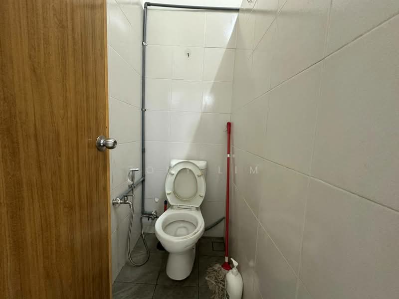 Rumah Teres 1 Tingkat untuk Disewa di Taman Iskandar (Johor Bahru) - Tony Lim - Bathroom - PropertyGuru.com.my