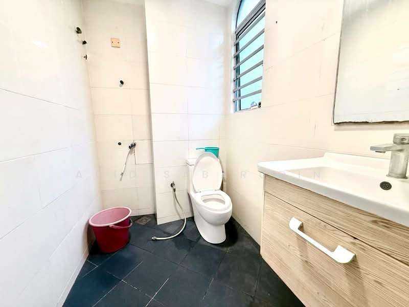 Condominium for Sale at Waizuri 1 - Abid Sabarudin - Bathroom - PropertyGuru.com.my
