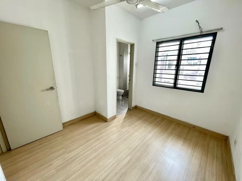 2-storey Terraced House for Sale in Bandar Bukit Raja (Klang) - Nazrin Hakimin - Interior - PropertyGuru.com.my